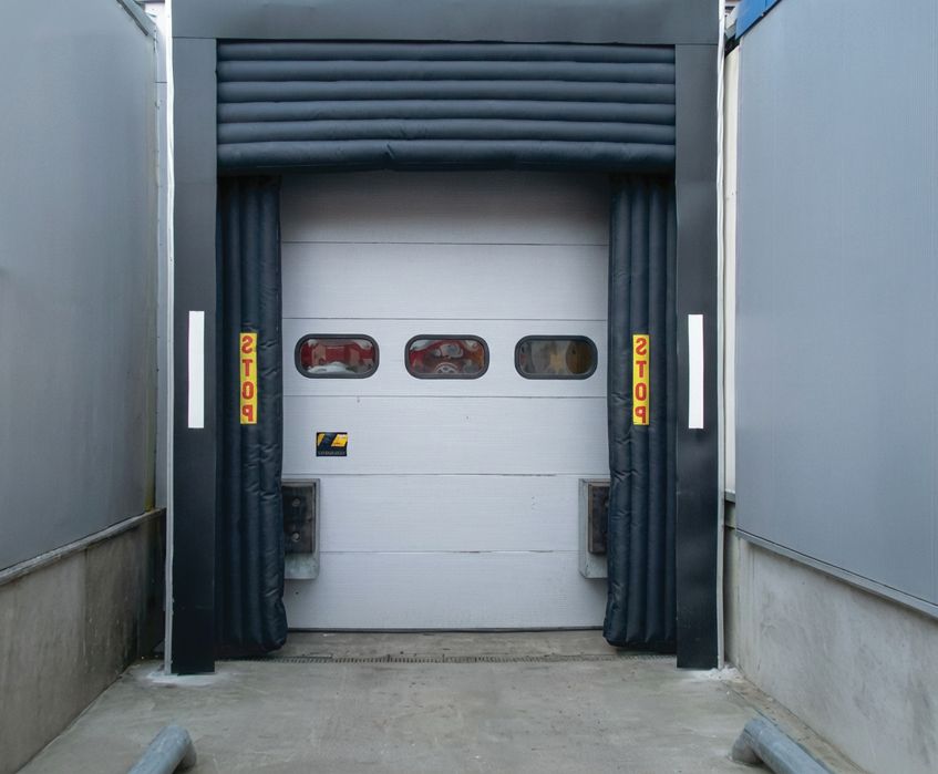 Dock levelers